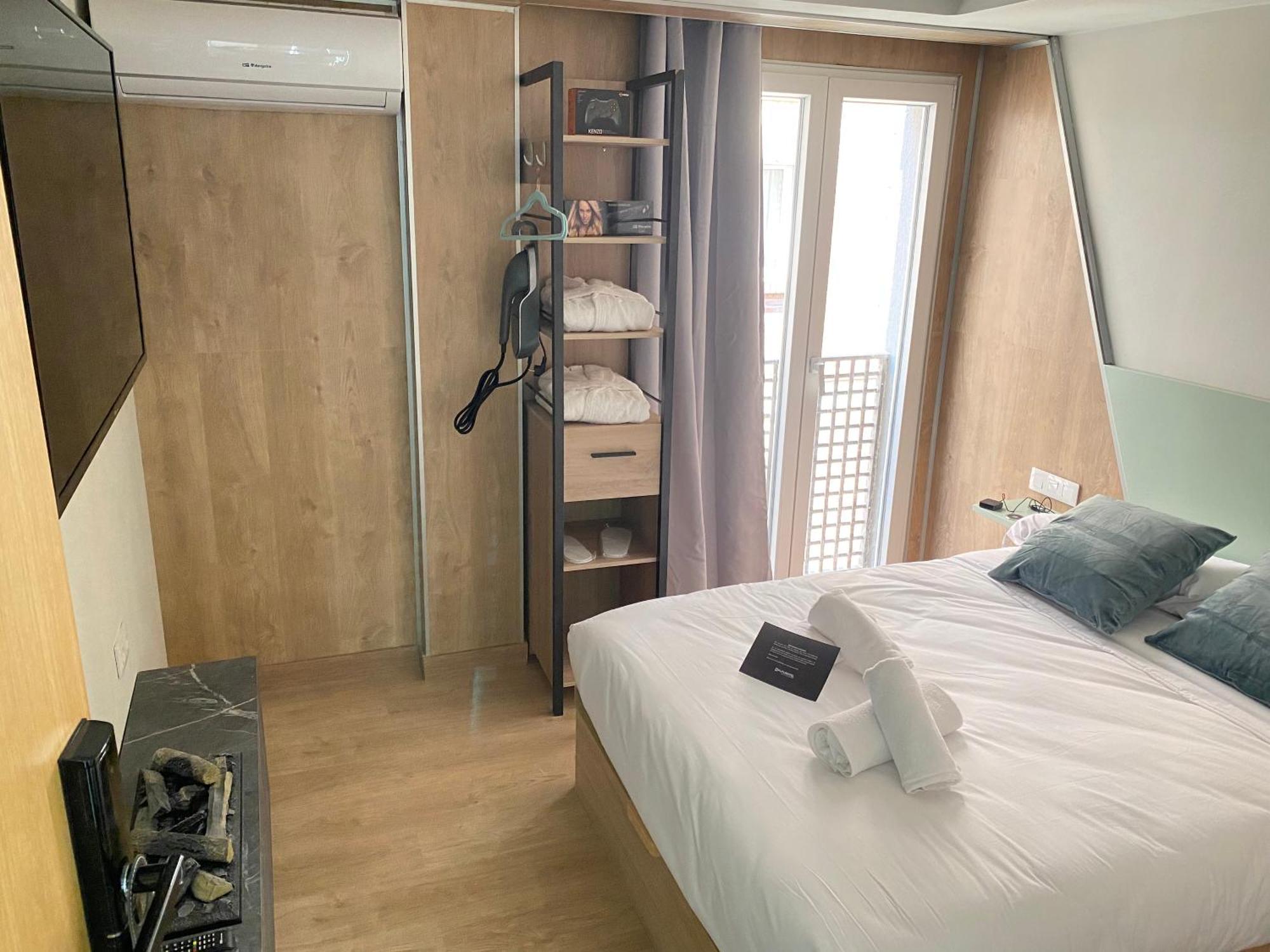 Prueba Capsule hotel *